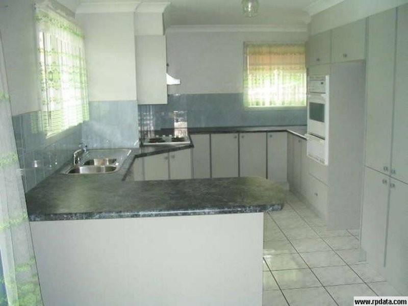 3 Crocus Way, Gaven QLD 4211