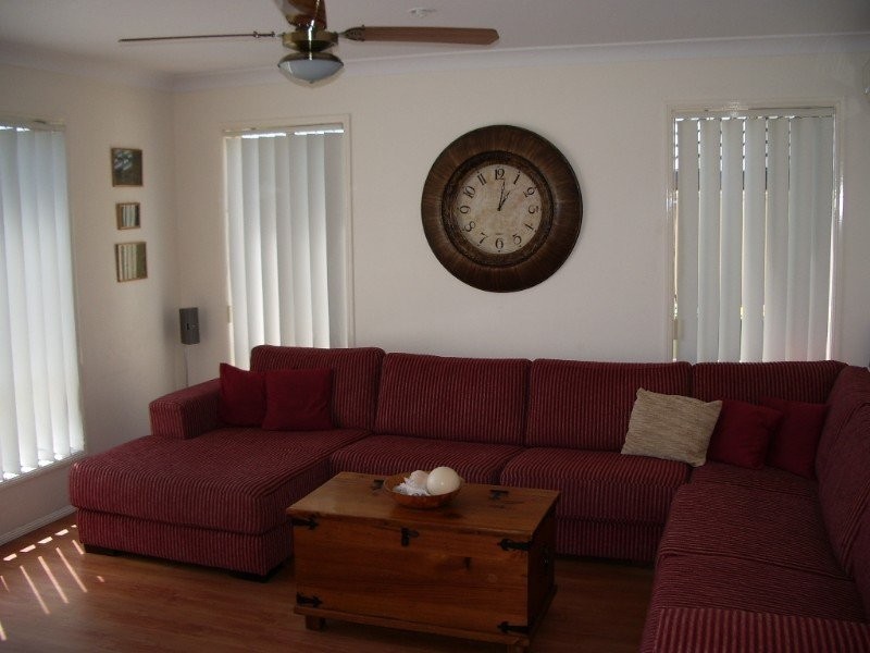 35 Respall Way, Arundel QLD 4214