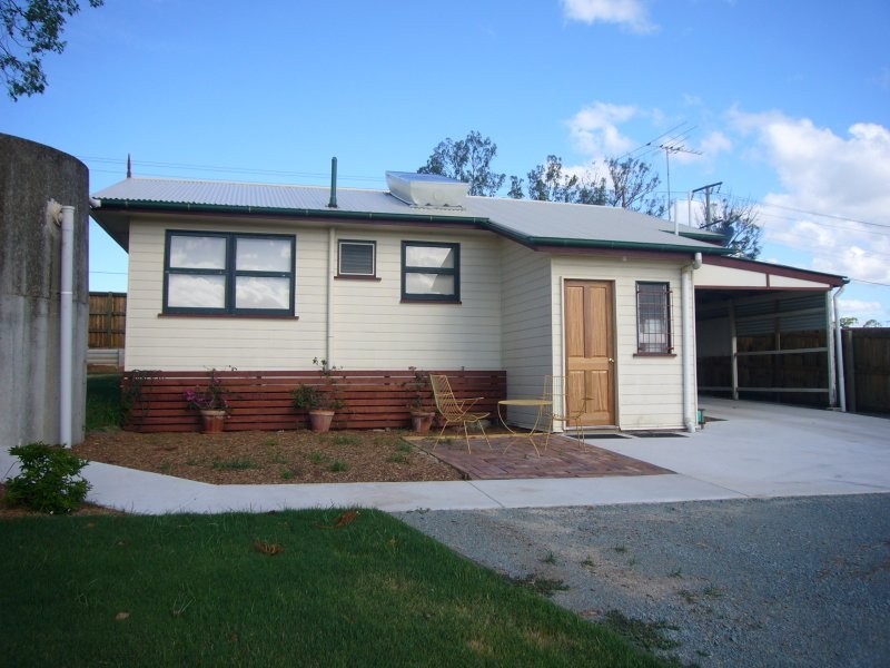 15 Elle Court, Cashmere QLD 4500