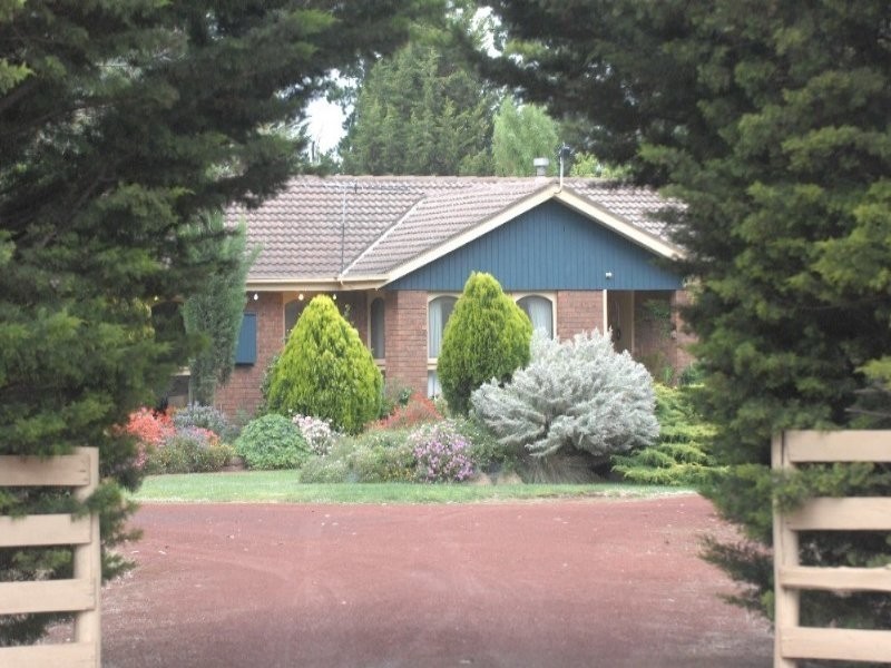 34 Greenvale Drive, Gisborne VIC 3437