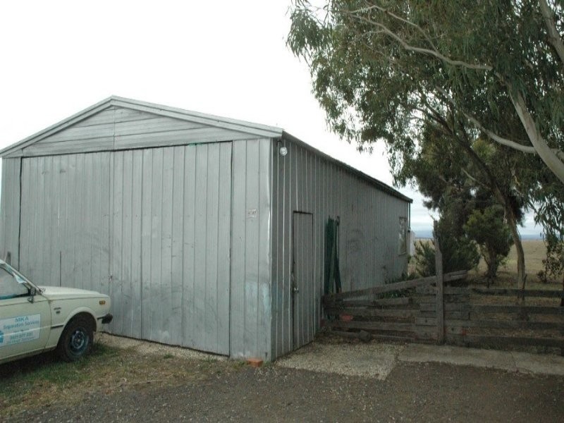 720 Riddell Road, Sunbury VIC 3429