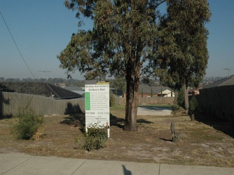 37 Stewarts Lane, Sunbury VIC 3429