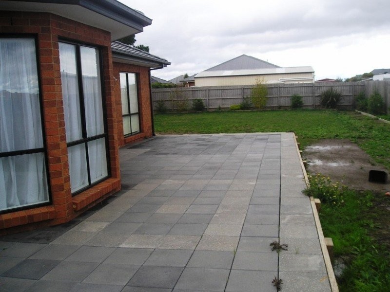 6 Ervine Close, Sunbury VIC 3429