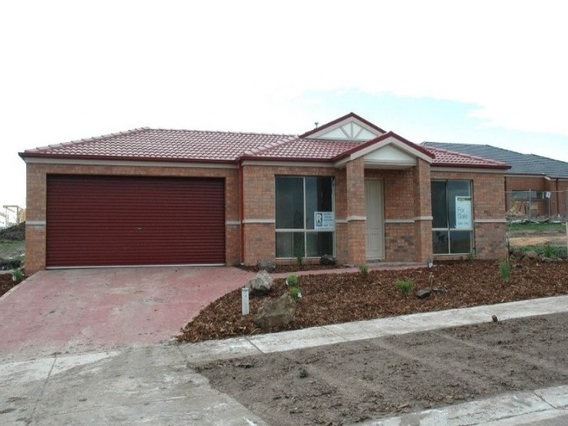 36 (Lot 743) Wicket Street, Sunbury VIC 3429