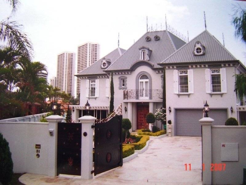 31 Buccaneer Court, Surfers Paradise QLD 4217