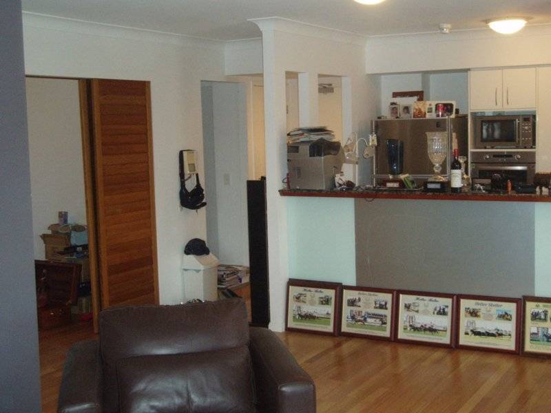 11 Seychelles. Woodroffe Avenue, Main Beach QLD 4217