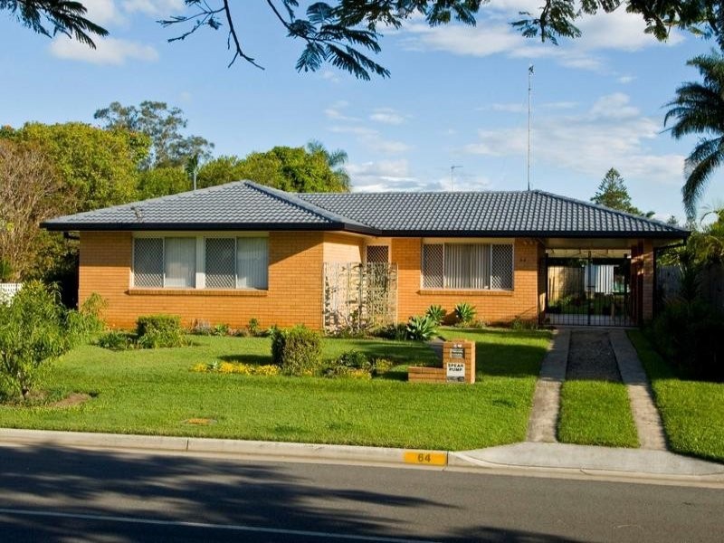 64 Poinciana Boulevard, Broadbeach Waters QLD 4218