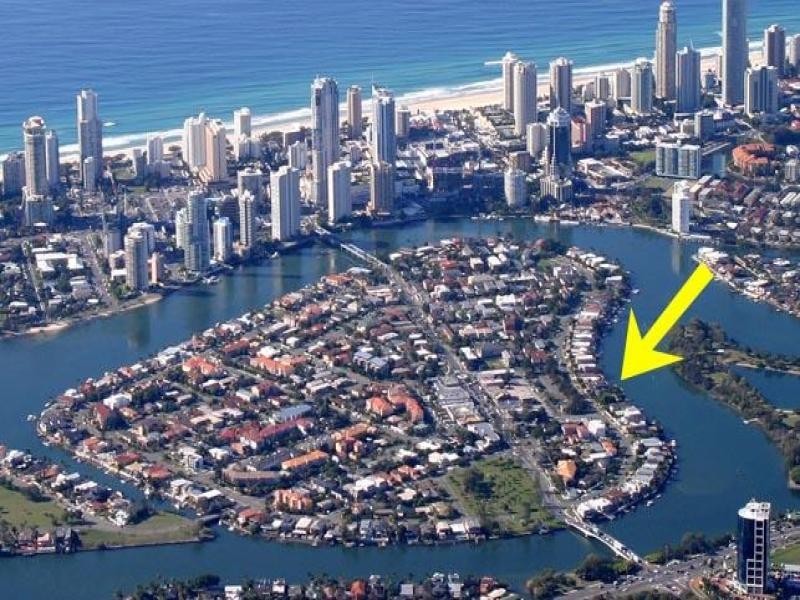 213 Stanhill Drive, Chevron Island QLD 4217