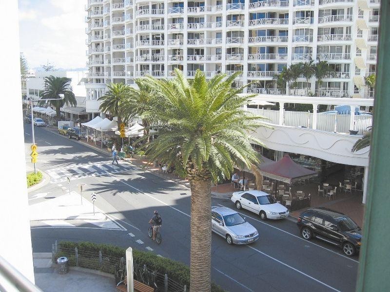 306 Aria. Albert Avenue, Broadbeach QLD 4218