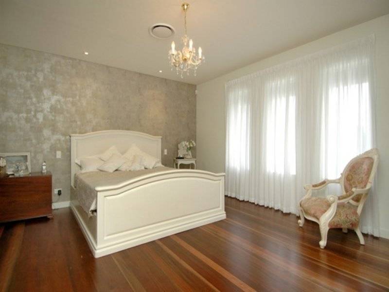 27 Ocean Street, Mermaid Beach QLD 4218