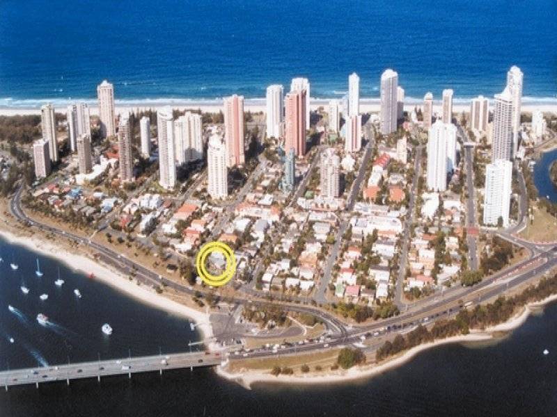 27 Rankin Parade, Main Beach QLD 4217