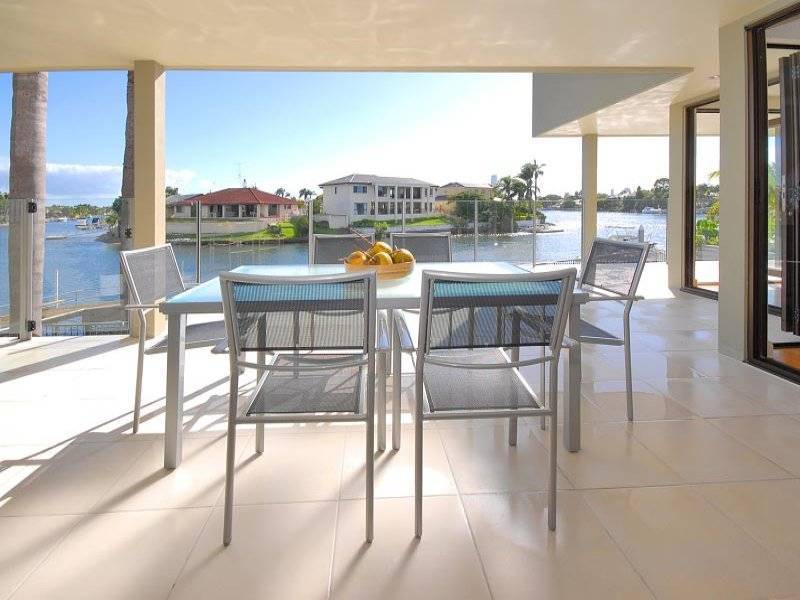 5 Rowes Court, Sorrento QLD 4217