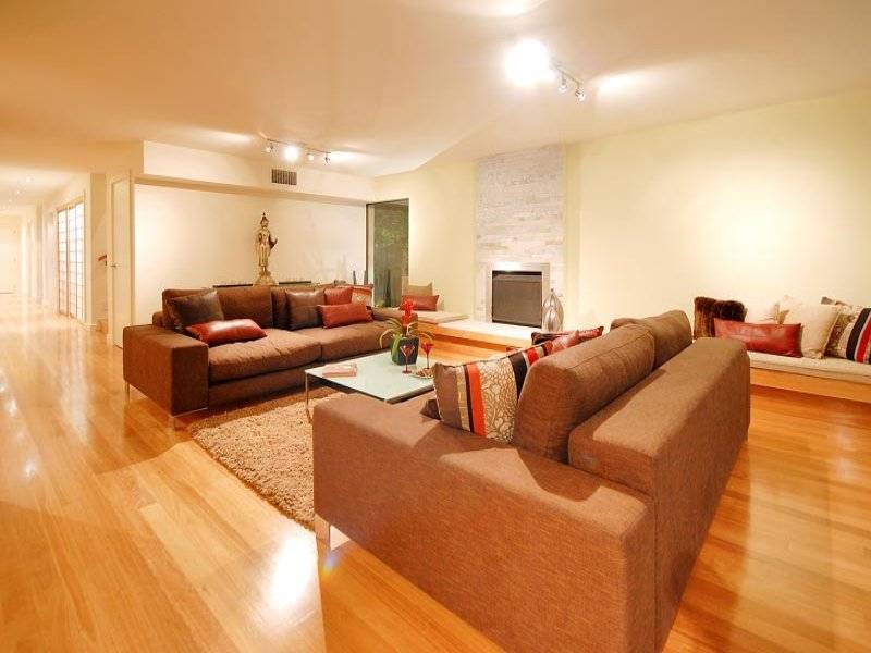 5 Rowes Court, Sorrento QLD 4217