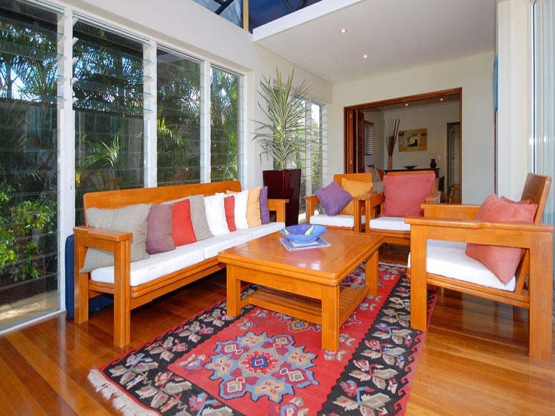 5 Charolais Crescent, Benowa QLD 4217