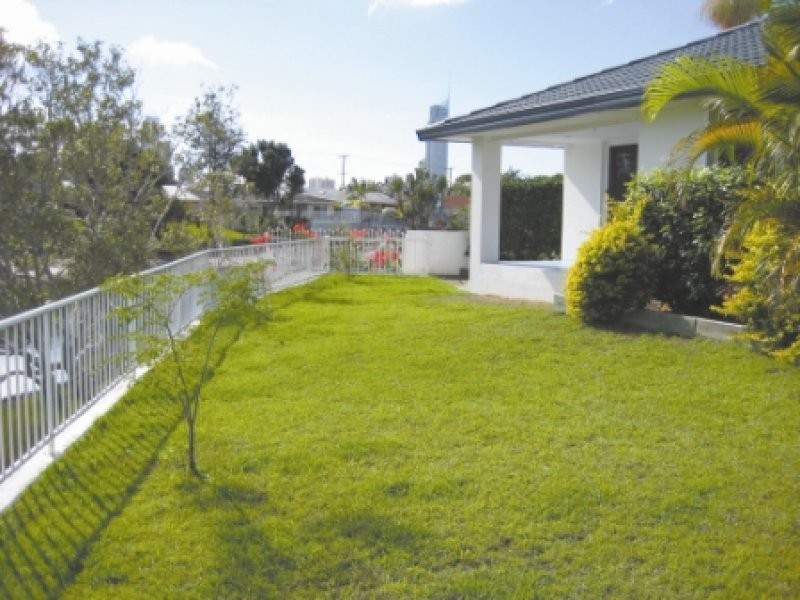 63 Rapallo Avenue, Isle Of Capri QLD 4217