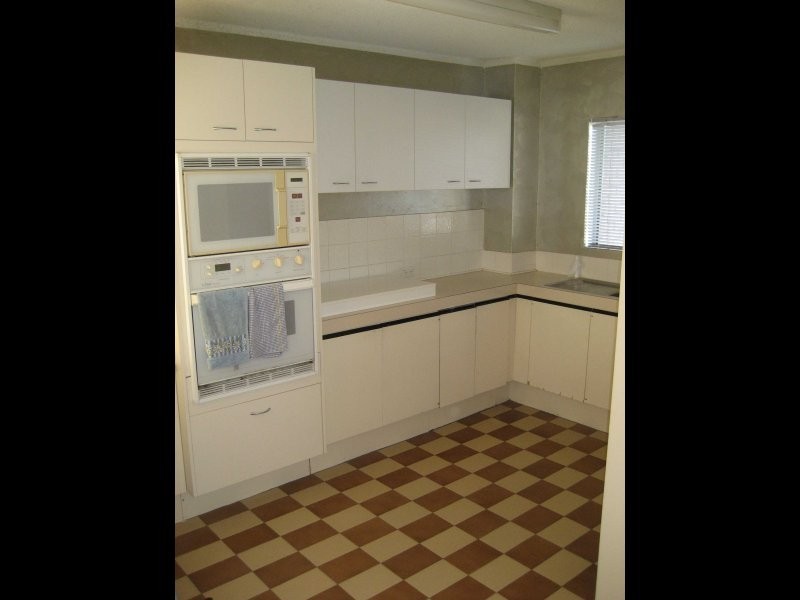 8 Nepean Lodge.Old Burleigh Road., Surfers Paradise QLD 4217