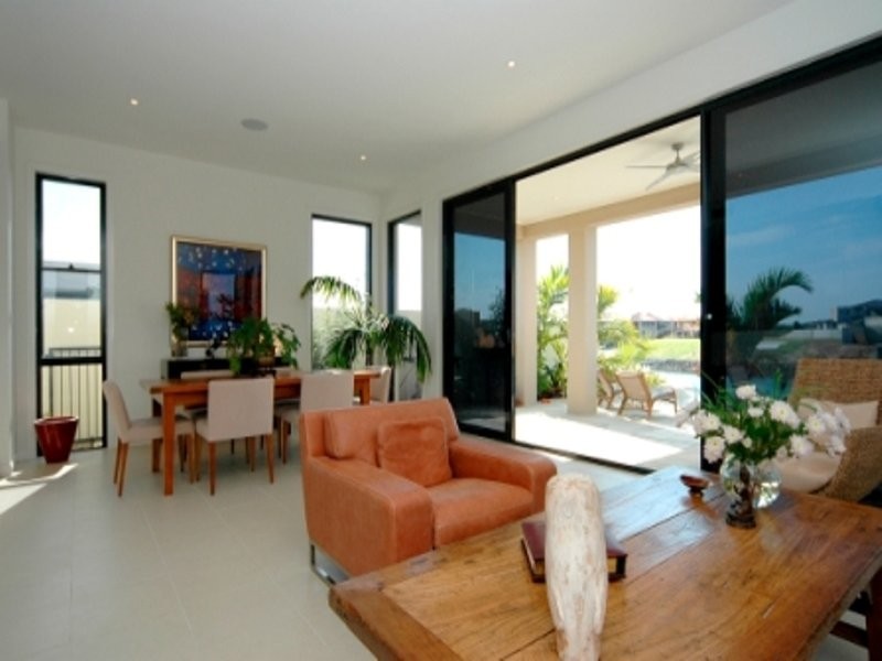 8074 Riverside Drive, Sanctuary Cove QLD 4212