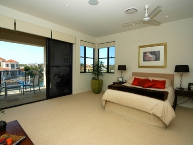 8074 Riverside Drive, Sanctuary Cove QLD 4212