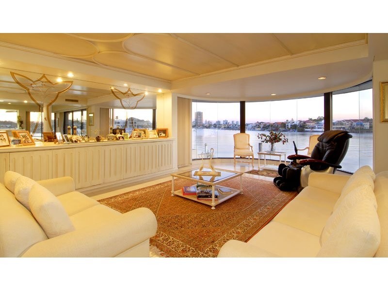 66 Admiralty Drive, Paradise Waters QLD 4217