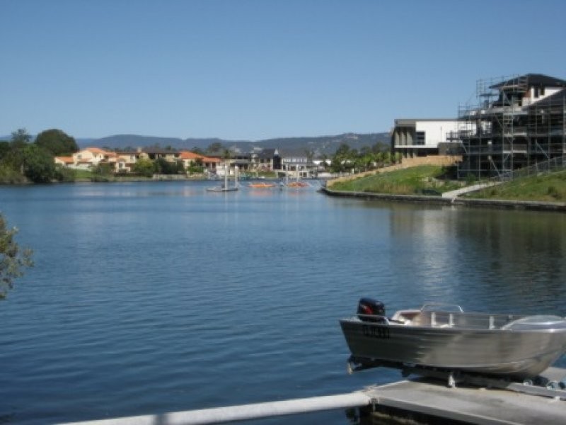 42 River Crescent, Broadbeach Waters QLD 4218