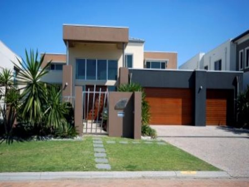 10 Westminster Court, Sovereign Islands QLD 4216