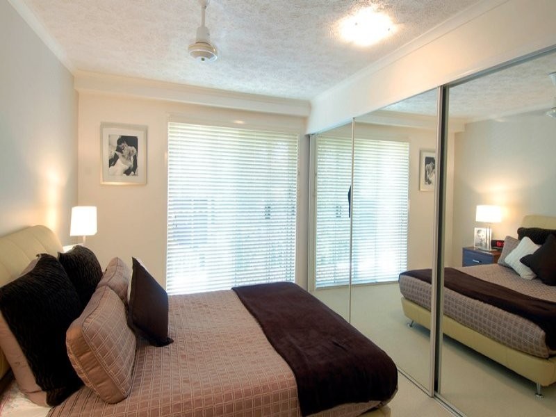 12 Delfino.Mawarra Street, Chevron Island QLD 4217