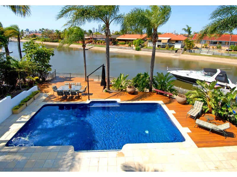 13 Argyle Crescent, Sorrento QLD 4217