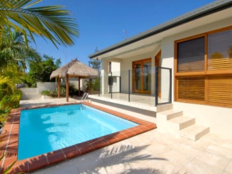 98 Gibraltar Drive, Isle Of Capri QLD 4217