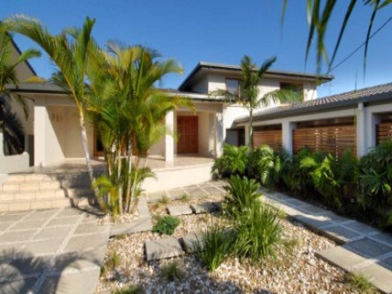 98 Gibraltar Drive, Isle Of Capri QLD 4217