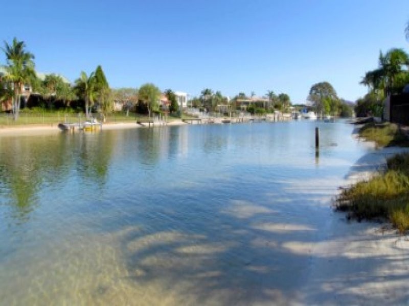 98 Gibraltar Drive, Isle Of Capri QLD 4217