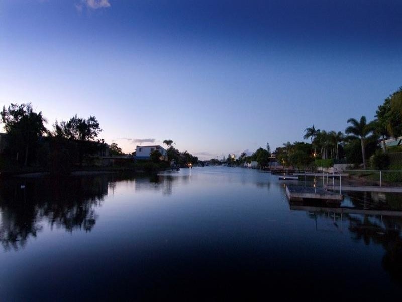 6 Gibraltar Drive, Isle Of Capri QLD 4217