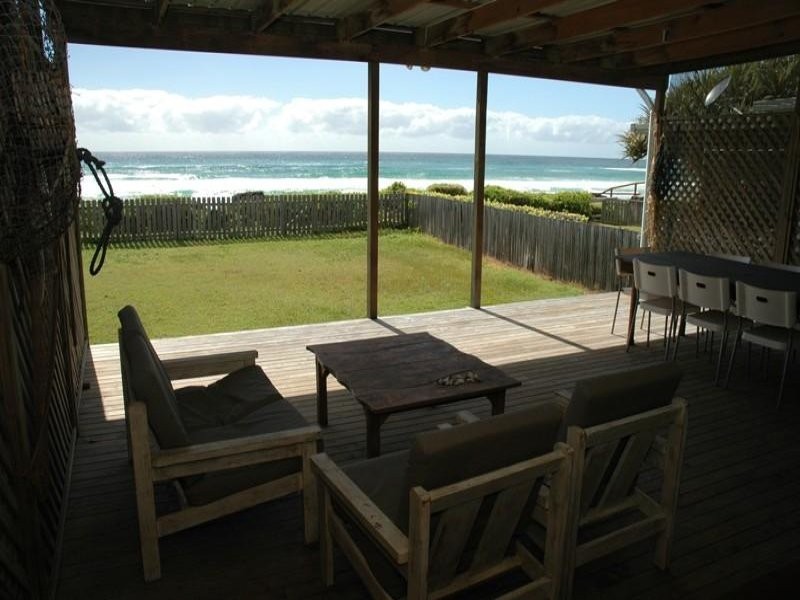 267 Jefferson Lane, Palm Beach QLD 4221