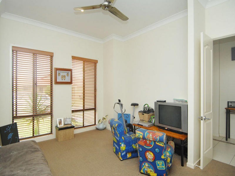 111 Bayswater Avenue, Varsity Lakes QLD 4227