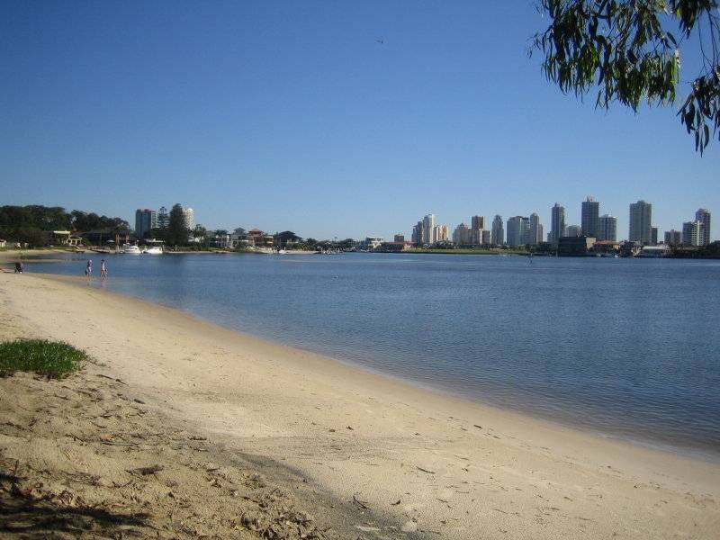 10 Kapala Street, Southport QLD 4215