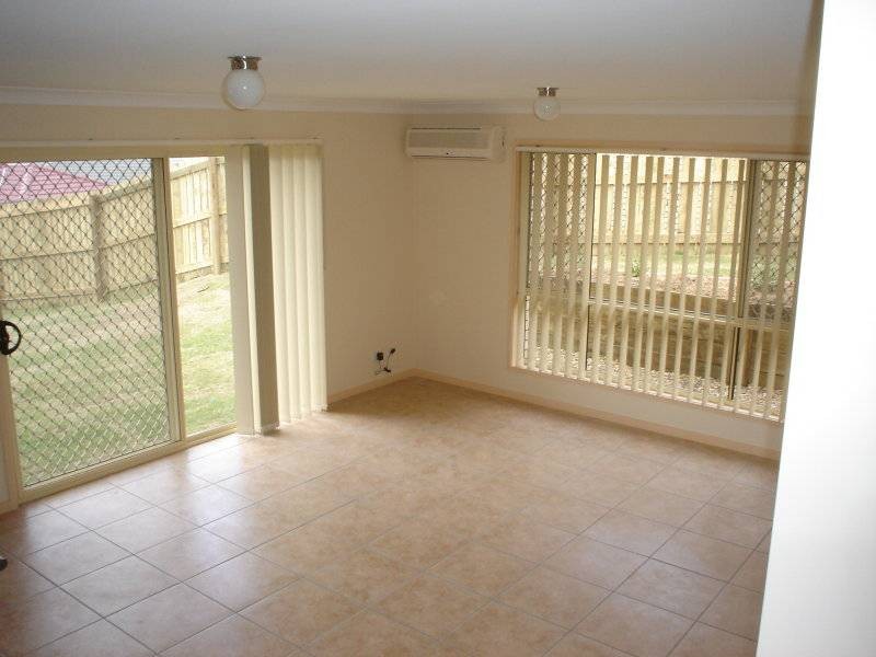 32 Bluetail Crescent, Upper Coomera QLD 4209