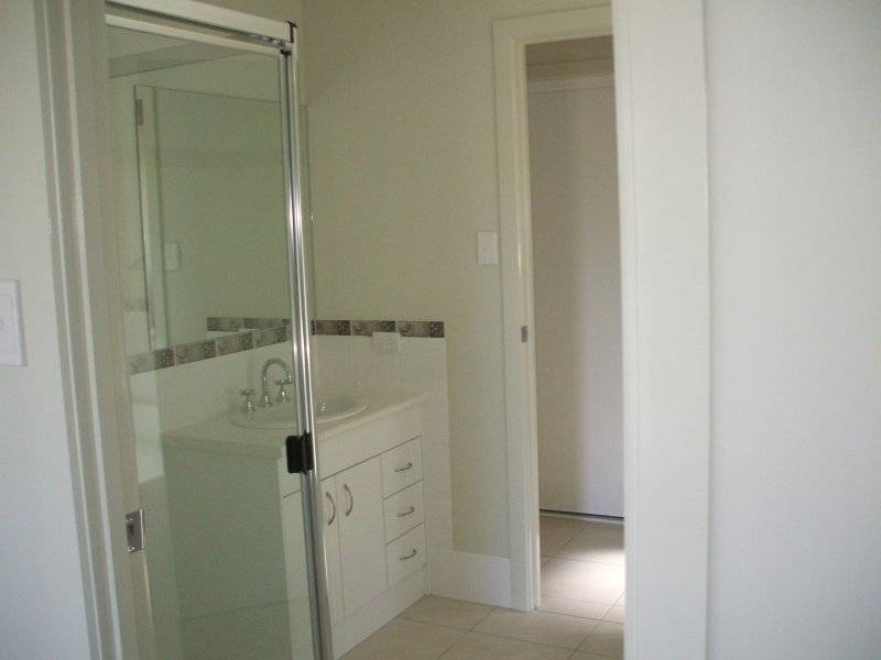 1 Moorhen Street, Coomera QLD 4209