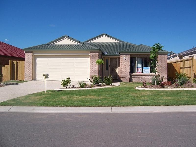 8 Nicola Way, Upper Coomera QLD 4209