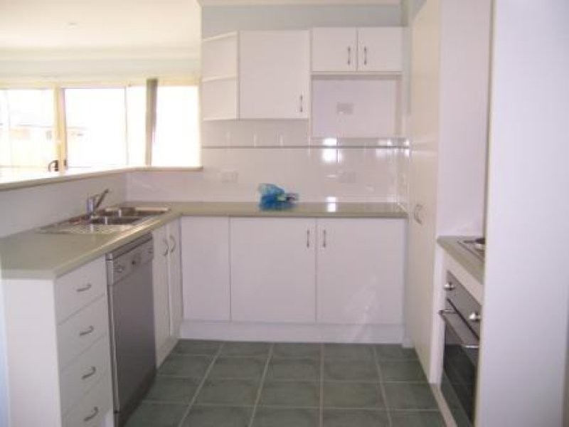 8 Nicola Way, Upper Coomera QLD 4209