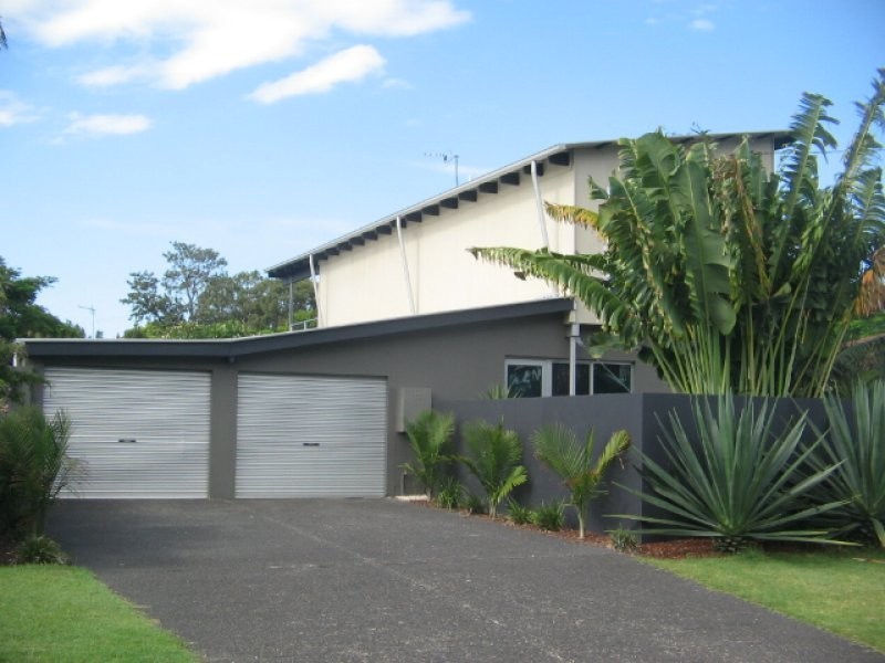 19 Yacht Street, Southport QLD 4215