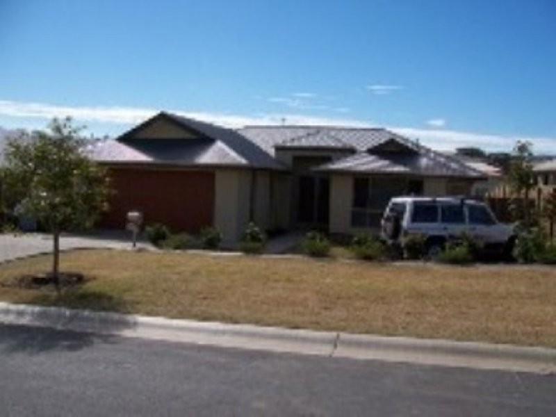 15 Witheren Circuit, Pacific Pines QLD 4211