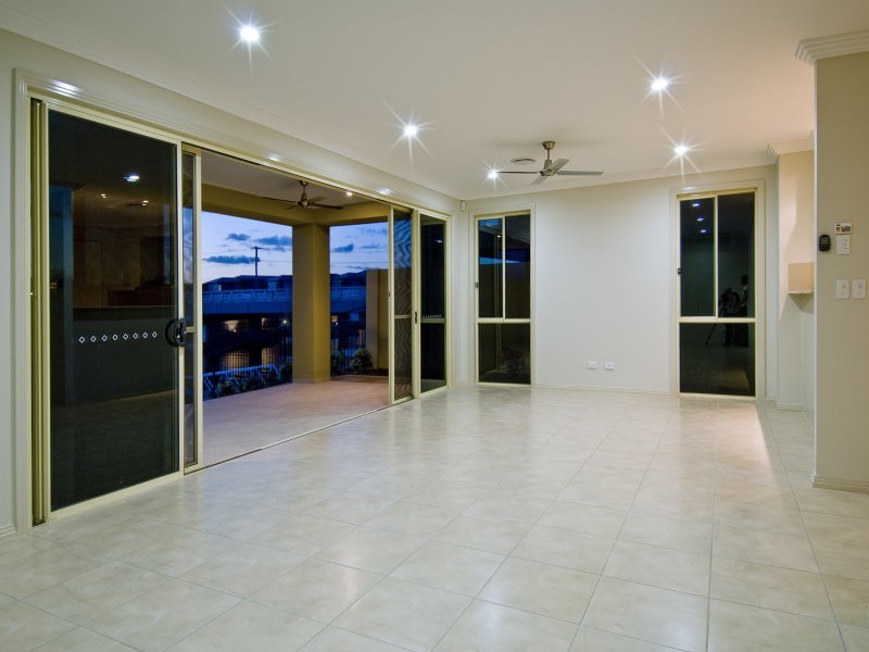 7402 Ellensbrook Drive, Hope Island QLD 4212