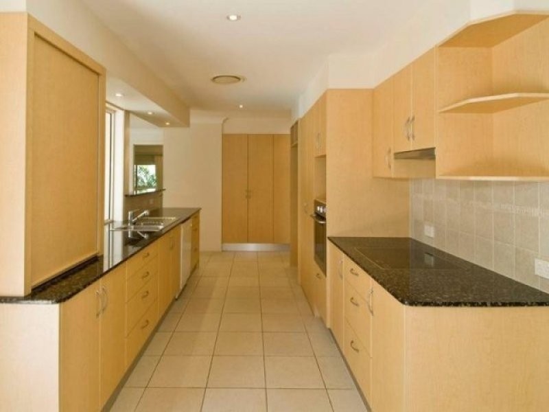 20 Buccaneer Court, Paradise Waters QLD 4217