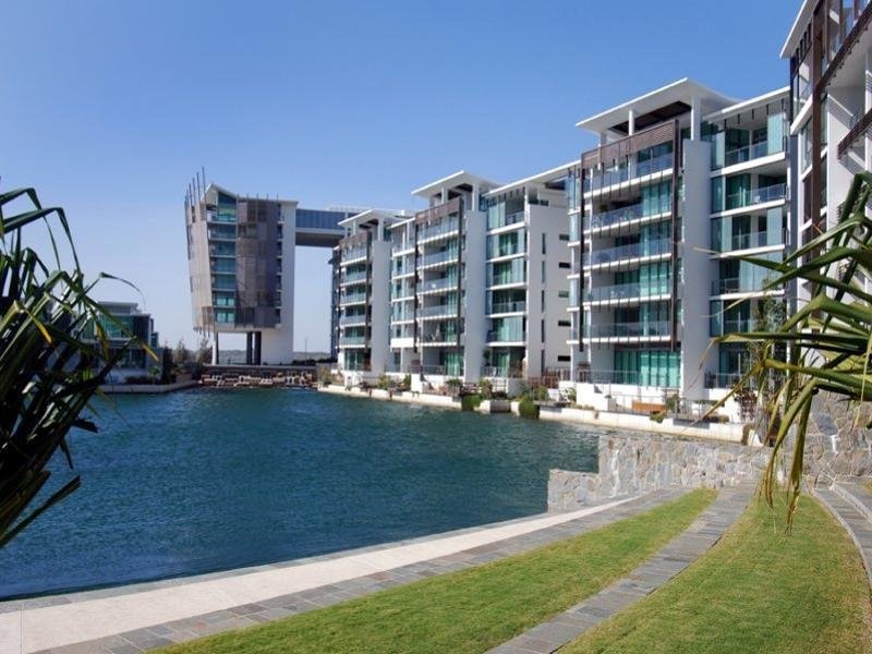 7306 Ephraim Island Inlet Precinct, Paradise Point QLD 4216