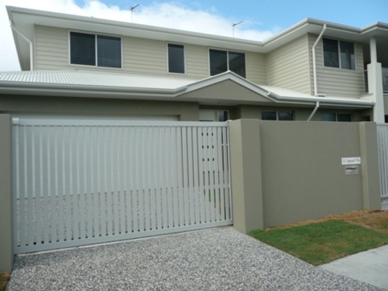 31 Imperial Parade, Labrador QLD 4215