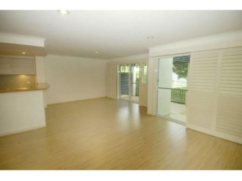 1 Ross Street, Benowa QLD 4217