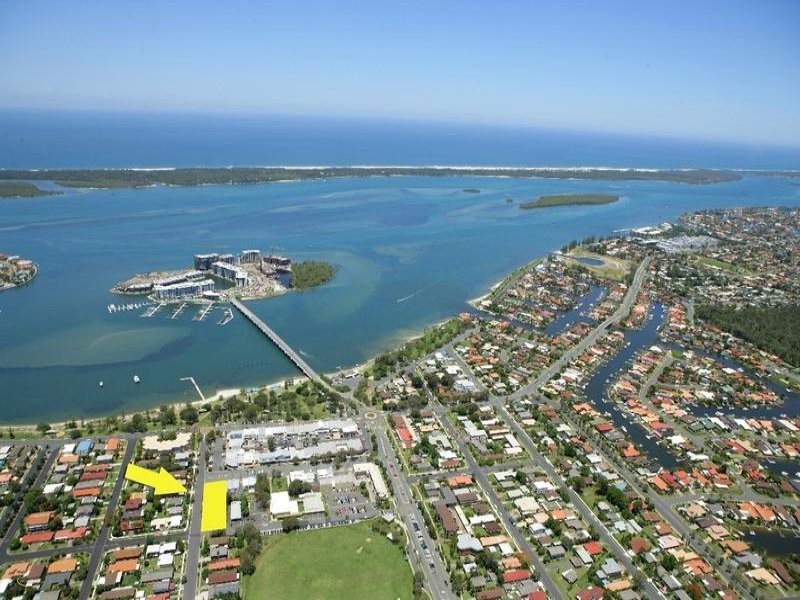 14 Bruce Avenue, Paradise Point QLD 4216