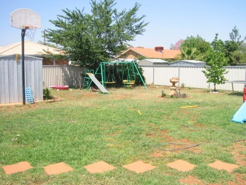 32 Worooma Place, Manilla NSW 2346