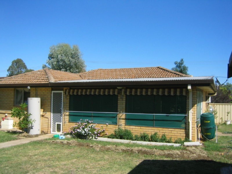 26 Merindah Avenue, Manilla NSW 2346