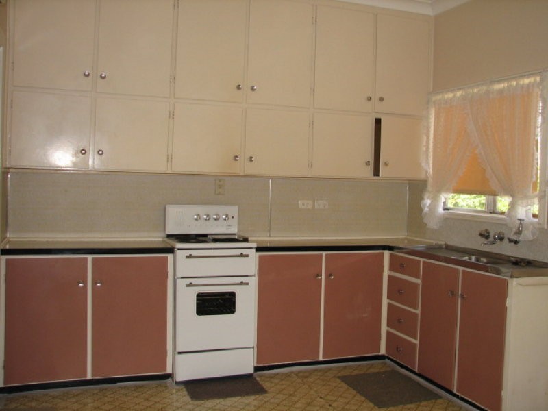 123 Robert Street, Tamworth NSW 2340