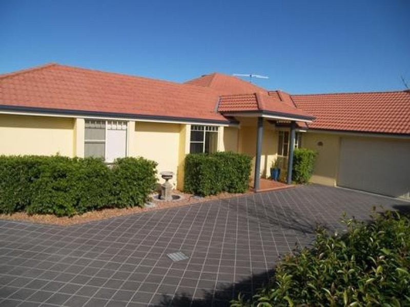 29 The Retreat, Tamworth NSW 2340